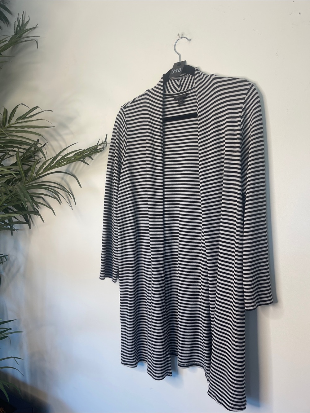 310. Cardigan 22/35